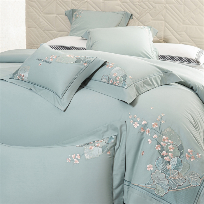 91家纺网 家纺一手货源 找家纺 2025新款长绒棉磨毛高端绣花四件套-花韵 花韵-清新绿