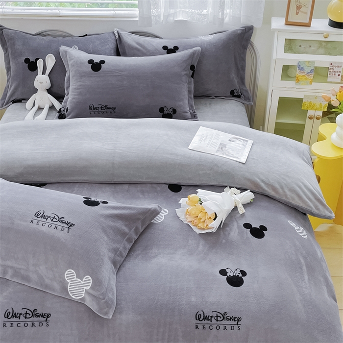 91家纺网 家纺一手货源 找家纺 锦罗绣 2024新款A类高克重牛奶绒印花四件套 经典米奇