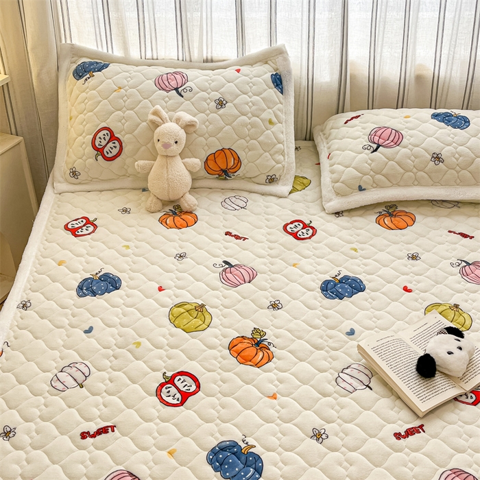 91家纺网 家纺一手货源 找家纺 启程家纺 2024新款A类印花牛奶绒床垫加厚绒保暖床护垫 七彩南瓜