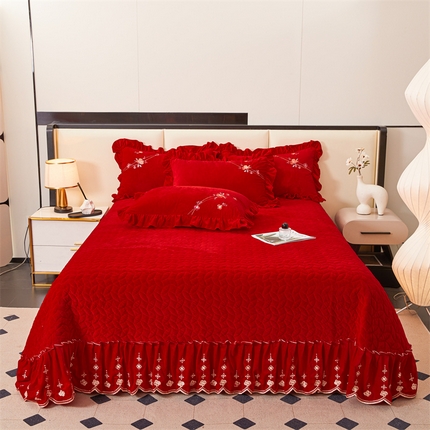 91家纺网 家纺一手货源 找家纺 2024秋冬新品茉含宝宝绒公主风单床盖 喜庆红-
