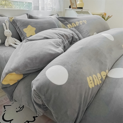 91家纺网 家纺一手货源 找家纺 锦罗绣 2024新款A类高克重牛奶绒印花四件套 星星