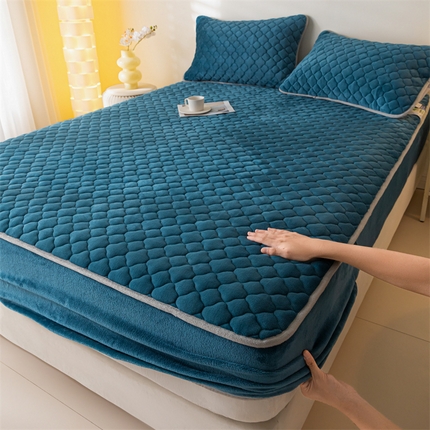 91家纺网 家纺一手货源 找家纺 （总）悦织语 2025冬季新款A类200克加厚牛奶绒夹棉床笠