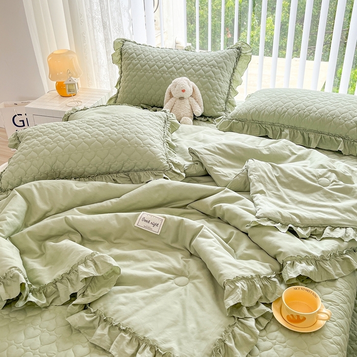 91家纺网 家纺一手货源 找家纺 暖居 2024新款250X270韩系纯色纯棉床盖三件套四件套+双面纯棉同款春秋被 芥末绿花束款