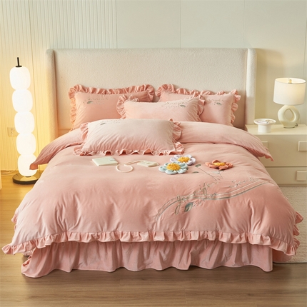 91家纺网 家纺一手货源 找家纺 2024新款向阳花开宝宝绒刺绣四件套 美人玉