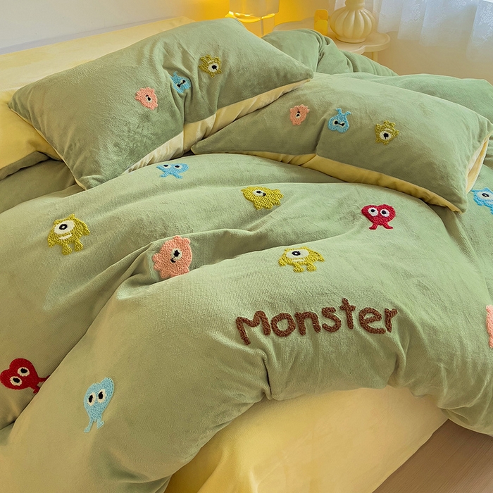 91家纺网 家纺一手货源 找家纺 梦之岛 2024新款多巴胺小怪兽可爱牛奶绒毛巾绣四件套 小怪兽-黄绿