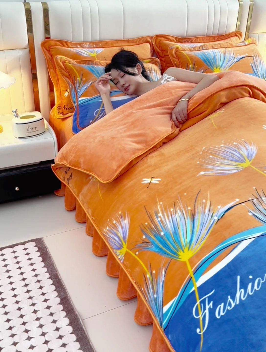 91家纺网 家纺一手货源 找家纺 绒耀 2025新款高克重牛奶绒四件套保暖四件套直播爆款电商爆款 曼珠沙华桔