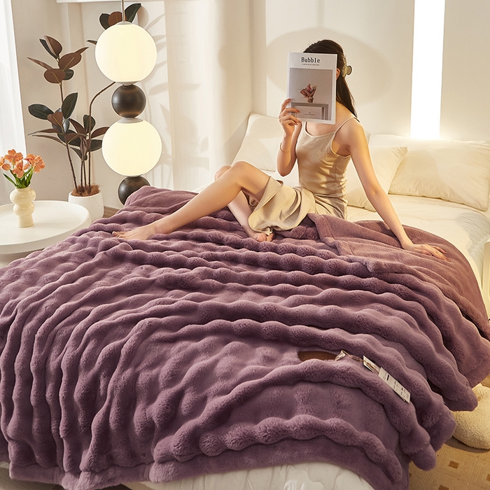91家纺网 家纺一手货源 找家纺 尚品凤凰 2025新款亲肤舒适加厚保暖貂绒兔毛泡泡毛毯 泡泡-紫