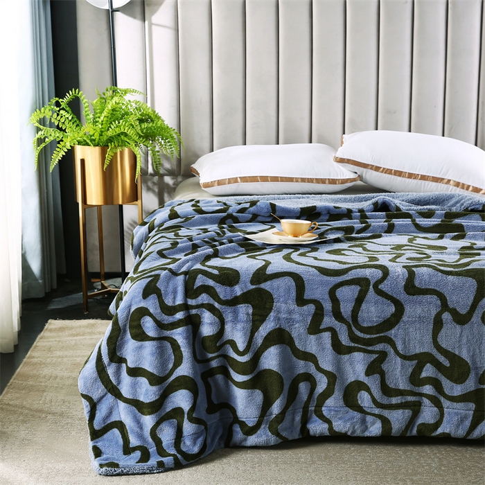 91家纺网 家纺一手货源 找家纺 巴木赫 2024新款熊猫绒配同色羊羔绒毛毯 鸭青配色羊羔绒