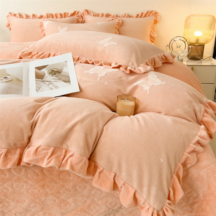 91家纺网 家纺一手货源 找家纺 2024新品A类牛奶绒韩版雕花四件套 蝴蝶飞舞-玉