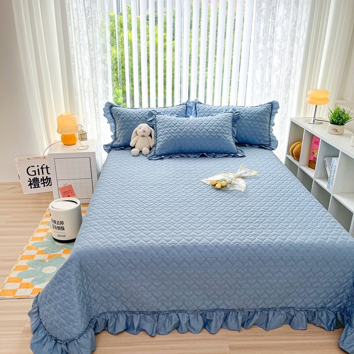 91家纺网 家纺一手货源 找家纺 暖居 2024新款250X270韩系纯色纯棉床盖三件套四件套+双面纯棉同款春秋被 天空蓝花束款