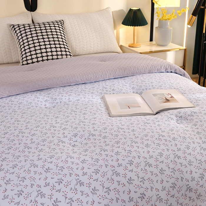 91家纺网 家纺一手货源 找家纺 暖阁 2025新款A类水洗棉豆豆被冬被春秋被被子被芯 繁花