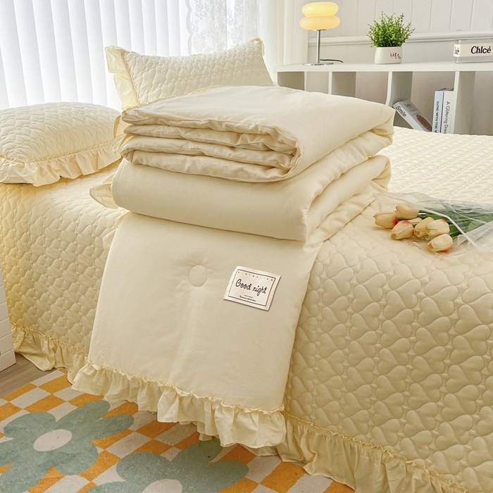 91家纺网 家纺一手货源 找家纺 暖居 2024新款250X270韩系纯色纯棉床盖三件套四件套+双面纯棉同款春秋被 米黄花束款