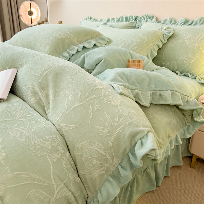 91家纺网 家纺一手货源 找家纺 2024新品A类牛奶绒韩版雕花四件套 凤仙花-绿