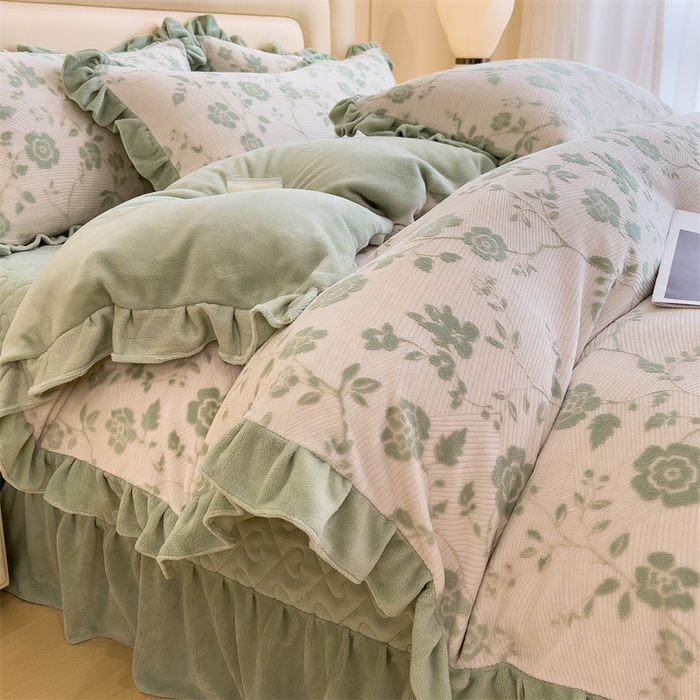 91家纺网 家纺一手货源 找家纺 2024新品A类牛奶绒韩版雕花四件套 蔷薇-绿