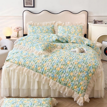 91家纺网 家纺一手货源 找家纺 （总）恋尚 2025新款印花蜜桃棉夹棉床笠式床裙四件套韩版花边四件套