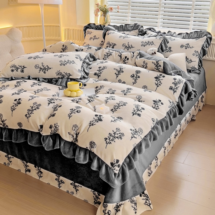 91家纺网 家纺一手货源 找家纺 找底底家纺 2024新款牛奶绒印花四件套 素雅