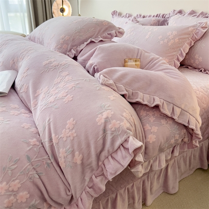 2024新品A类牛奶绒韩版雕花四件套 梨花海棠-紫