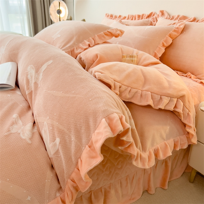 91家纺网 家纺一手货源 找家纺 2024新品A类牛奶绒韩版雕花四件套 蝴蝶飞舞-玉