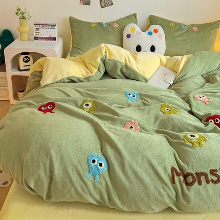 91家纺网 家纺一手货源 找家纺 梦之岛 2024新款多巴胺小怪兽可爱牛奶绒毛巾绣四件套 小怪兽-黄绿