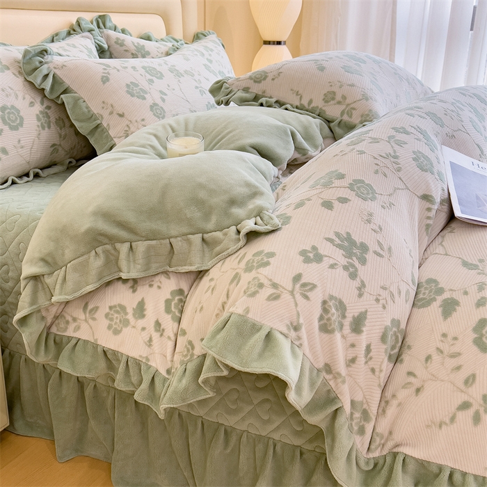 91家纺网 家纺一手货源 找家纺 2024新品A类牛奶绒韩版雕花四件套 蔷薇-绿