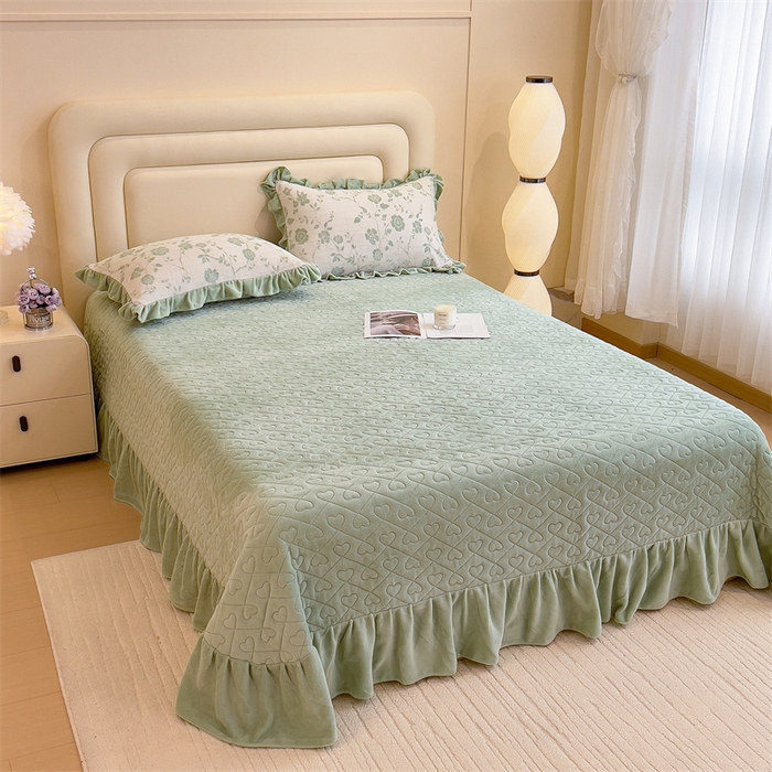 91家纺网 家纺一手货源 找家纺 2024新品A类牛奶绒韩版雕花四件套 蔷薇-绿