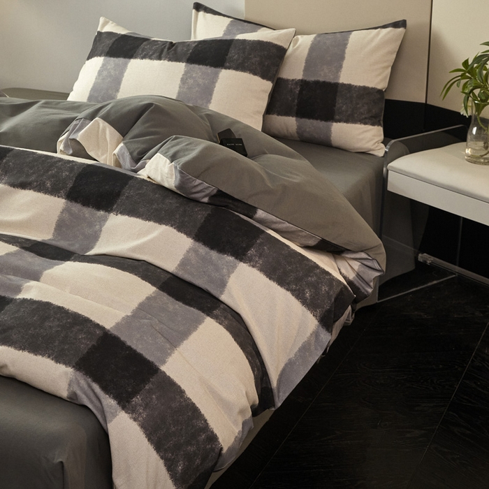 91家纺网 家纺一手货源 找家纺 雅居纺家纺 2024新款全棉印花磨毛四件套 灰大格