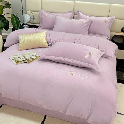 星尚家纺 2024新款全消光230g牛奶绒刺绣保暖四件套-迪美 香芋紫