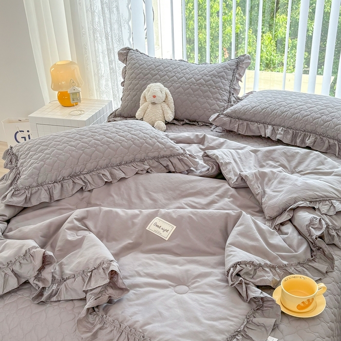 91家纺网 家纺一手货源 找家纺 暖居 2024新款250X270韩系纯色纯棉床盖三件套四件套+双面纯棉同款春秋被 夜空灰花束款