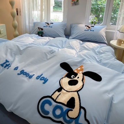 91家纺网 家纺一手货源 找家纺 如一 2024新款A类全棉水洗棉毛巾绣四件套 滑板狗