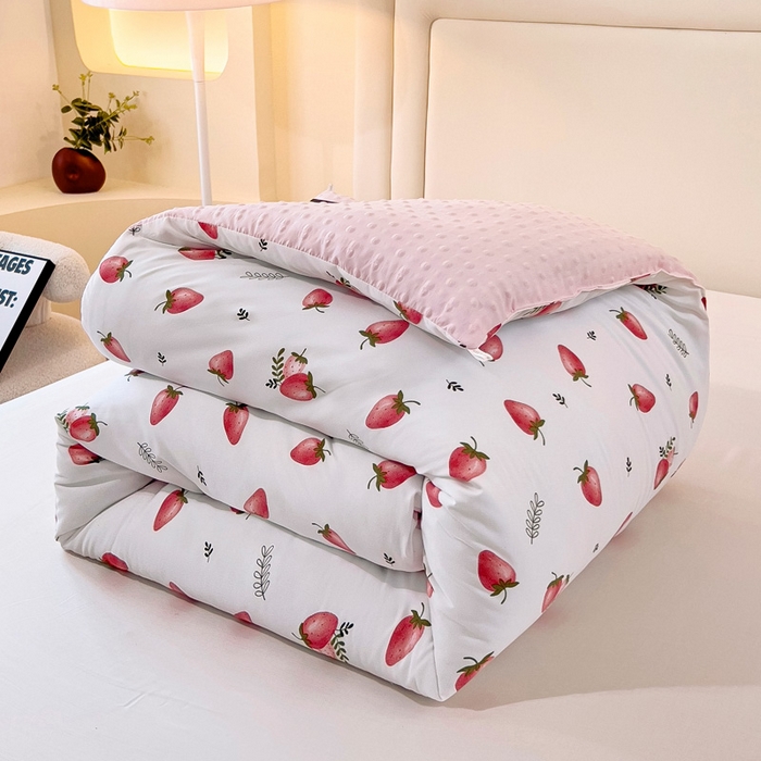 91家纺网 家纺一手货源 找家纺 暖阁 2025新款A类水洗棉豆豆被冬被春秋被被子被芯 草莓甜心