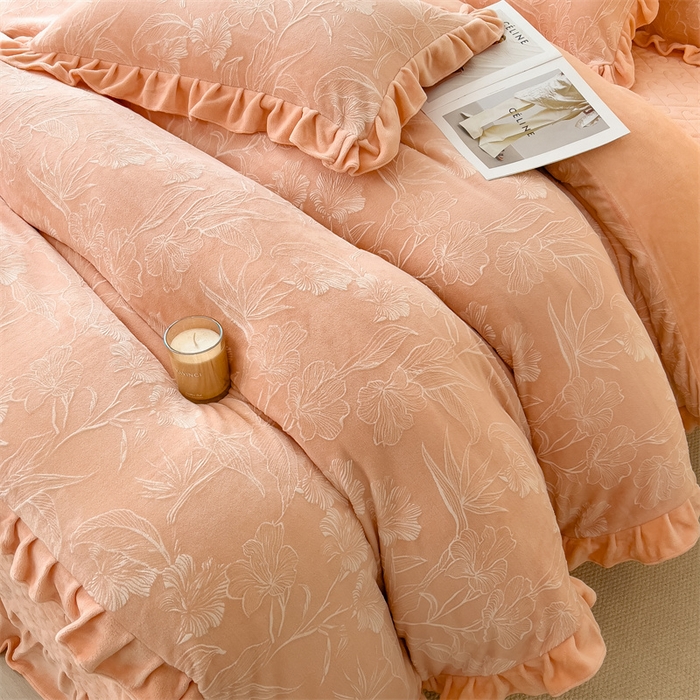 91家纺网 家纺一手货源 找家纺 2024新品A类牛奶绒韩版雕花四件套 凤仙花-玉