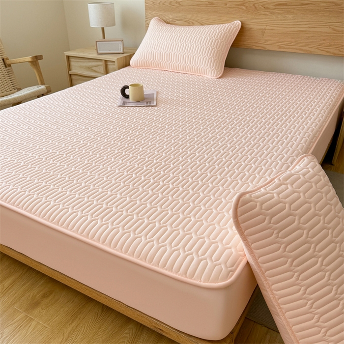 91家纺网 家纺一手货源 找家纺 雯豆家纺 2025新品【漏水包赔】防水隔尿加厚夹棉床笠三件套床垫保护套纯色床罩 格调防水款-豆蔻玉