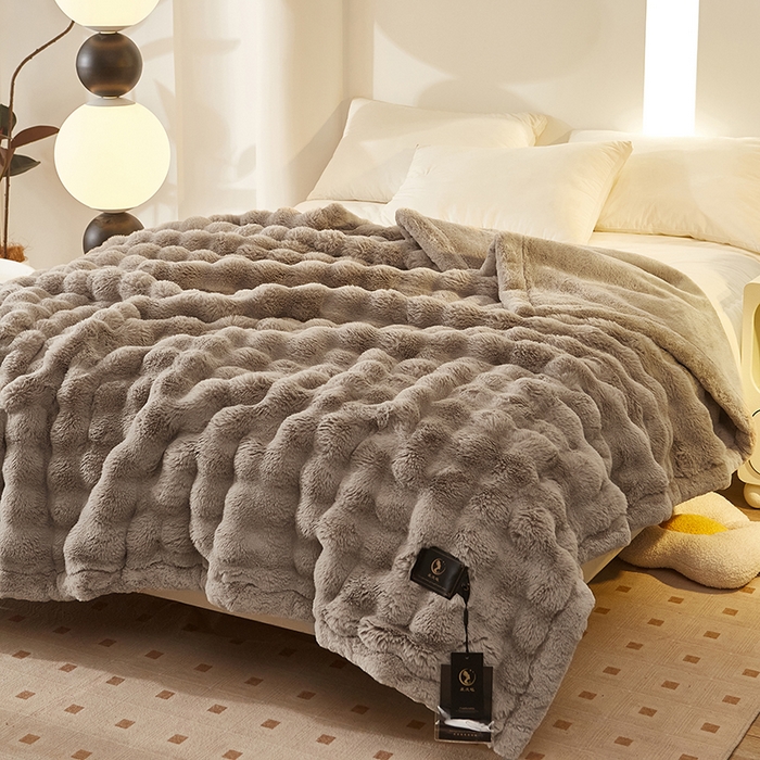 91家纺网 家纺一手货源 找家纺 尚品凤凰 2025新款亲肤舒适加厚保暖貂绒兔毛泡泡毛毯 泡泡-驼