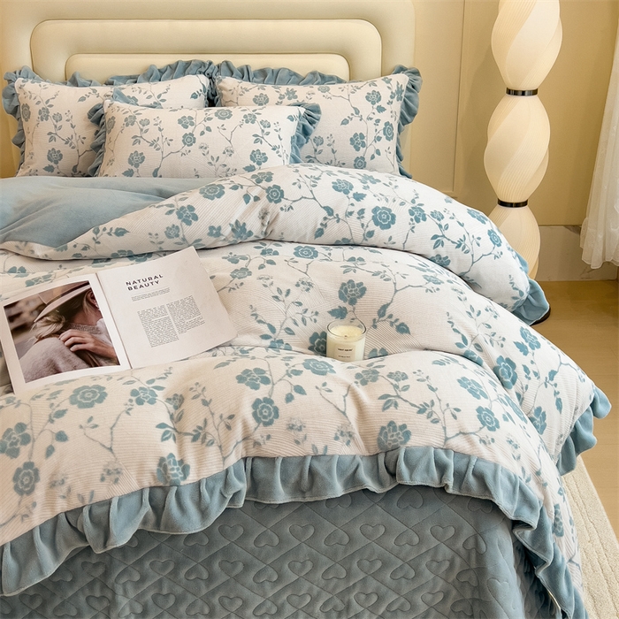 91家纺网 家纺一手货源 找家纺 2024新品A类牛奶绒韩版雕花四件套 蔷薇-蓝