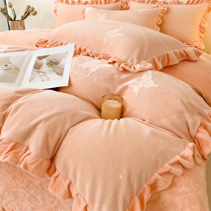 91家纺网 家纺一手货源 找家纺 2024新品A类牛奶绒韩版雕花四件套 蝴蝶飞舞-玉