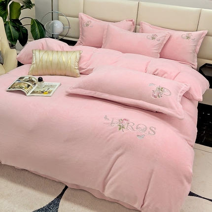 星尚家纺 2024新款全消光230g牛奶绒刺绣保暖四件套-迪美 樱花粉