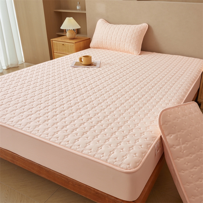 91家纺网 家纺一手货源 找家纺 雯豆家纺 2025新品【漏水包赔】防水隔尿夹棉床笠三件套A类纯色素色床垫保护套 雅致防水款-豆蔻玉