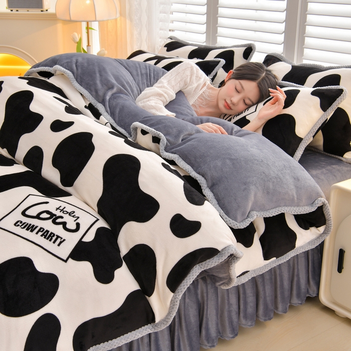 91家纺网 家纺一手货源 找家纺 绒耀 2025新款高克重牛奶绒四件套保暖四件套直播爆款电商爆款 小奶牛