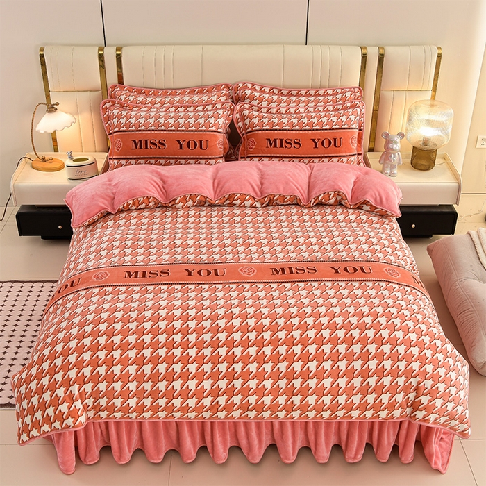 91家纺网 家纺一手货源 找家纺 绒耀 2025新款高克重牛奶绒四件套保暖四件套直播爆款电商爆款 千鸟格