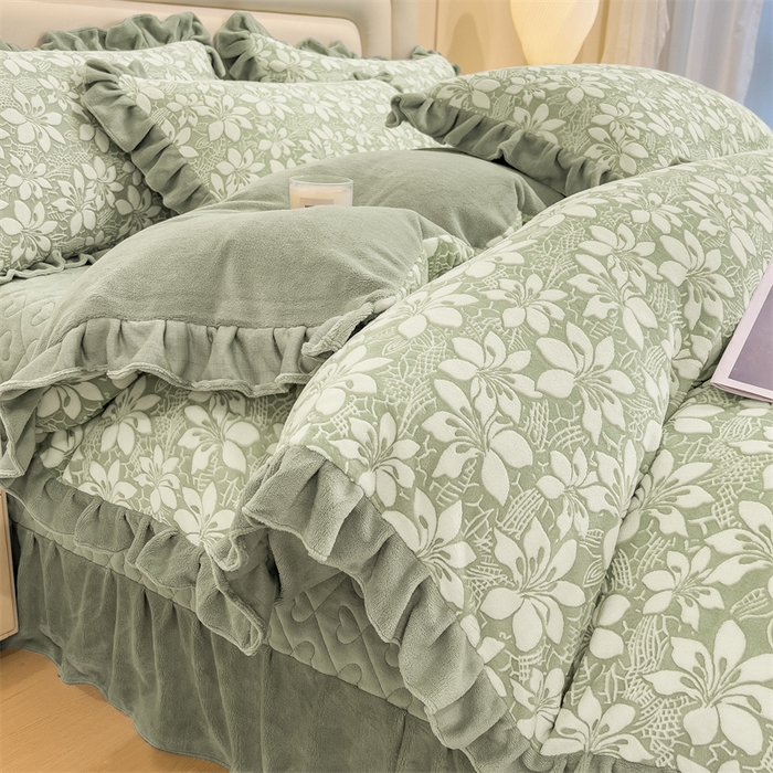 91家纺网 家纺一手货源 找家纺 2024新品A类牛奶绒韩版雕花四件套 茉莉花-绿