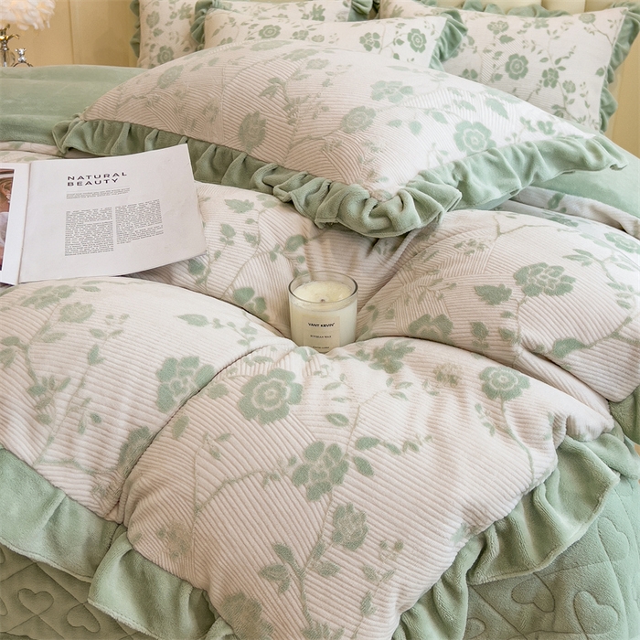 91家纺网 家纺一手货源 找家纺 2024新品A类牛奶绒韩版雕花四件套 蔷薇-绿