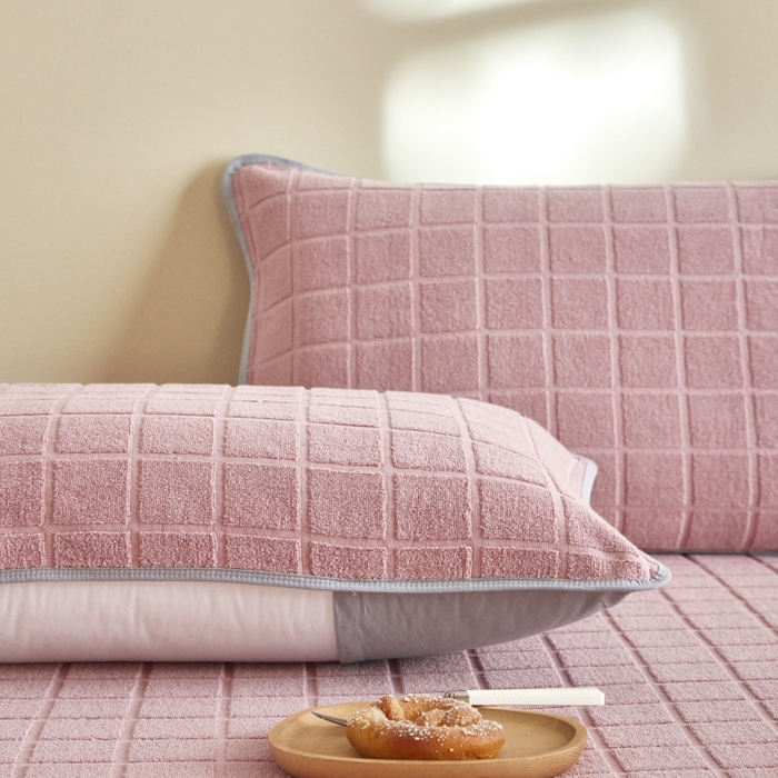 91家纺网 家纺一手货源 找家纺 爱港家纺 2024新款全棉A类毛巾被升级款单人枕巾枕芯保护套枕套 暖棉-红