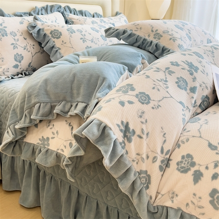 2024新品A类牛奶绒韩版雕花四件套 蔷薇-蓝