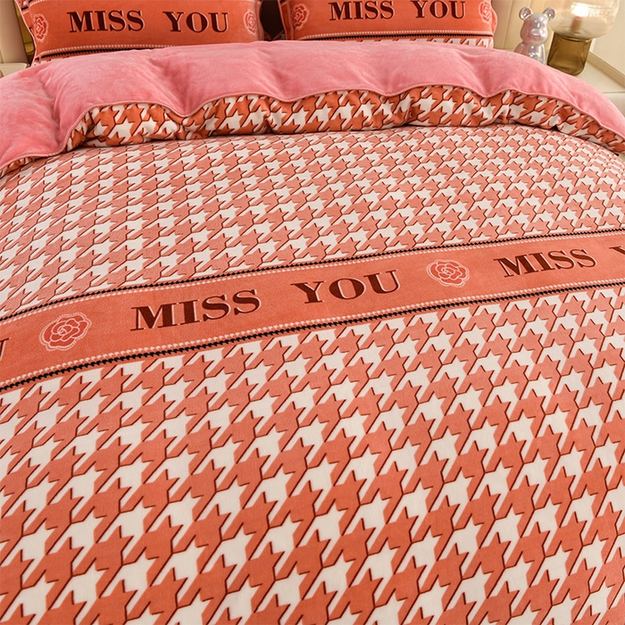 91家纺网 家纺一手货源 找家纺 绒耀 2025新款高克重牛奶绒四件套保暖四件套直播爆款电商爆款 千鸟格