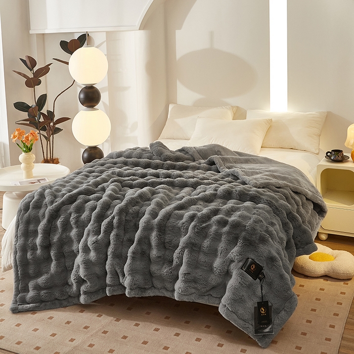 91家纺网 家纺一手货源 找家纺 （总）尚品凤凰 2025新款亲肤舒适加厚保暖貂绒兔毛泡泡毛毯