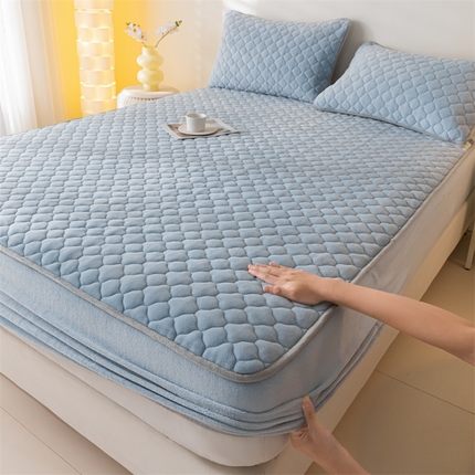 91家纺网 家纺一手货源 找家纺 （总）悦织语 2025冬季新款A类200克加厚牛奶绒夹棉床笠