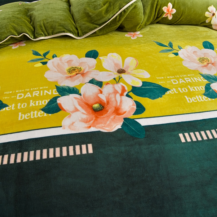 91家纺网 家纺一手货源 找家纺 诺梵 2025直播8.5斤高克重牛奶绒四件套水晶金貂法莱绒床裙款 秋意浓