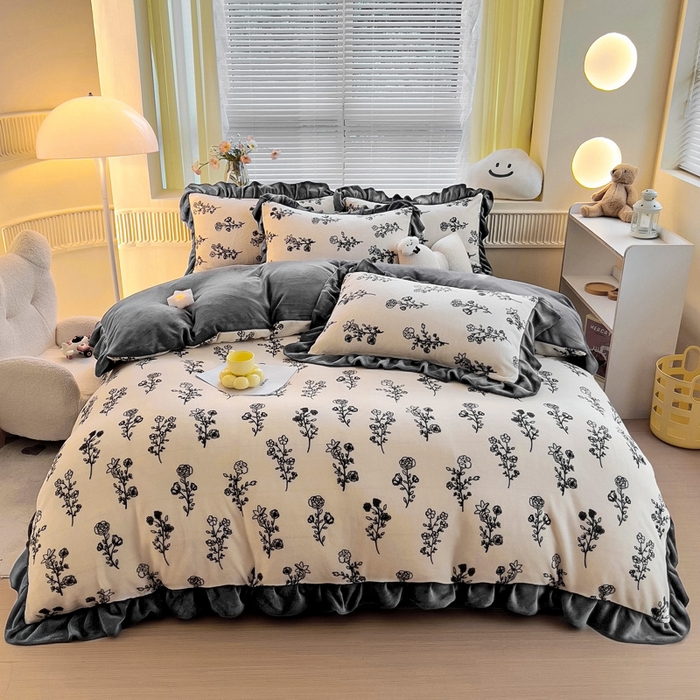 91家纺网 家纺一手货源 找家纺 找底底家纺 2024新款牛奶绒印花四件套 素雅