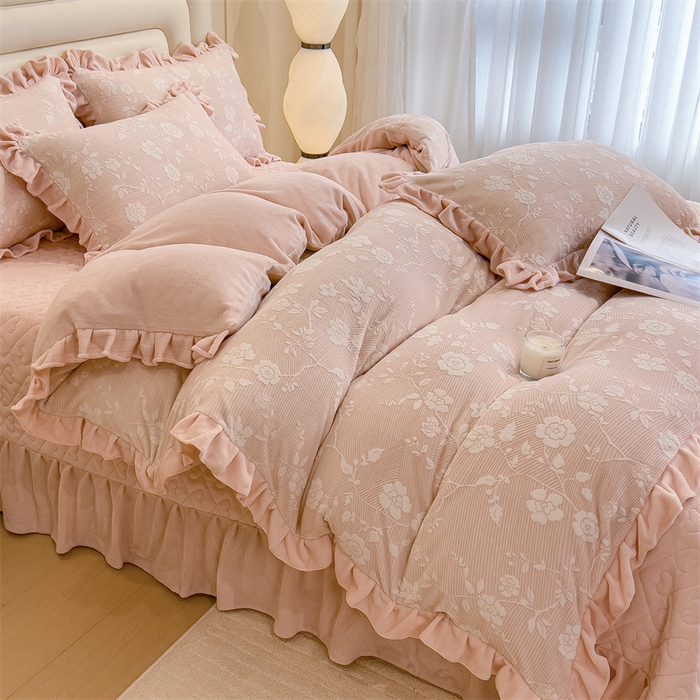 91家纺网 家纺一手货源 找家纺 2024新品A类牛奶绒韩版雕花四件套 蔷薇-粉