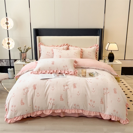 91家纺网 家纺一手货源 找家纺 （总）2024新品A类牛奶绒韩版雕花四件套